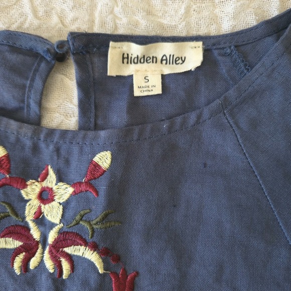 Hidden Alley Embroidered Blouse Sz S Blue‎ Ballon Sleeve Linen Blend Boho Top - Picture 5 of 16